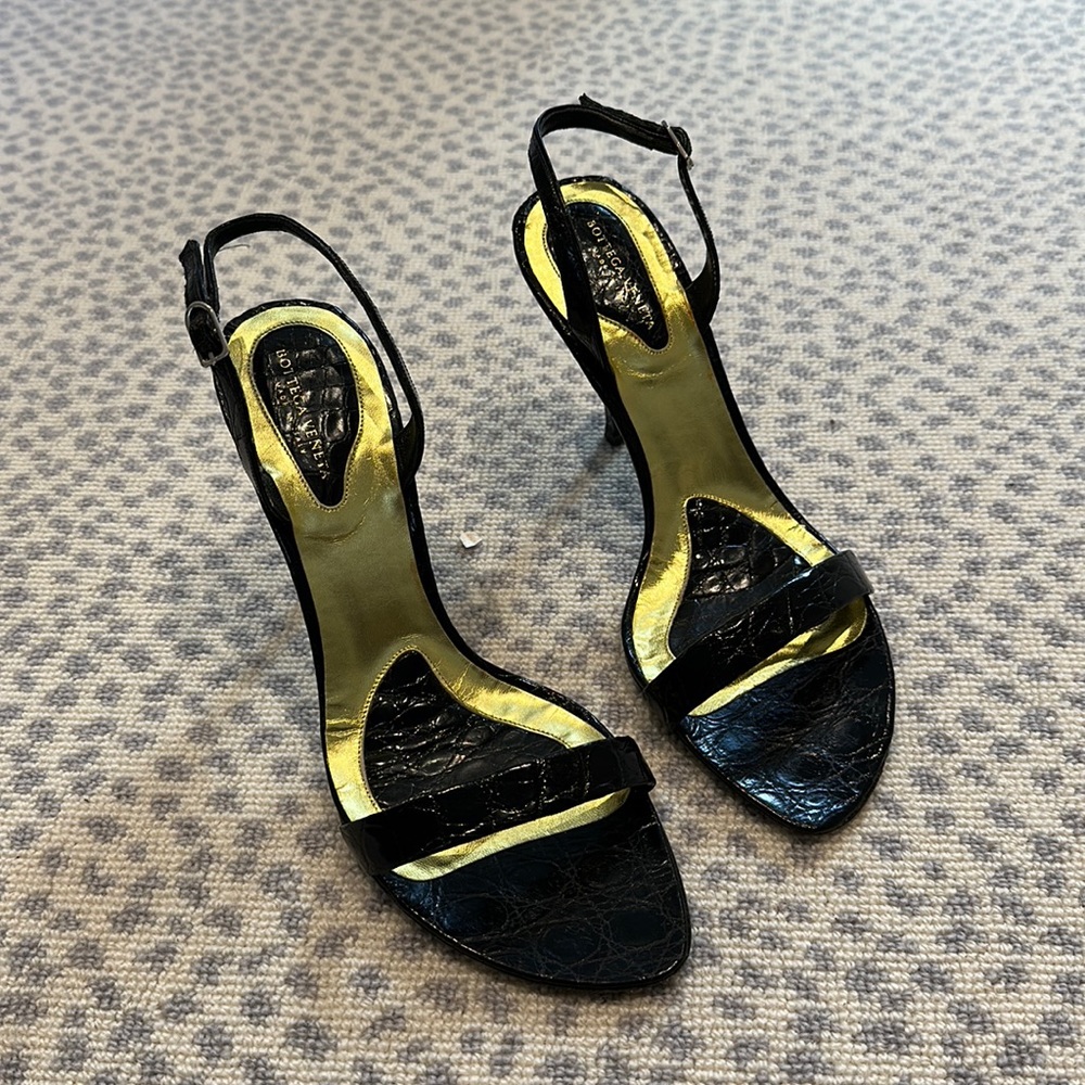 Bottega Veneta Black strappy sandals.